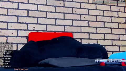 Snapshot of ivorydreams chatting on 06-24-26, 05:23 Ivory online show from 06-24-26, 05:23