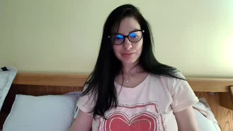 Ivory online show from 12-31-24, 06:46