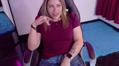 Snapshot of ivy__taylorr chatting on 09-21-25, 07:21 Diana Rojas online show from 09-21-25, 07:21