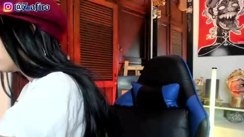   -    online show from 07-22-26, 11:18
