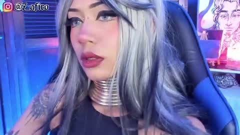   -    online show from 08-08-26, 10:34