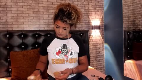 Snapshot of ivy_copper1 chatting on 01-24-25, 10:19 Ig ivycopper1 online show from 01-24-25, 10:19