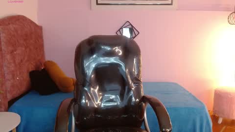 Snapshot of ivy_gail chatting on 02-07-25, 04:37  IVY online show from 02-07-25, 04:37