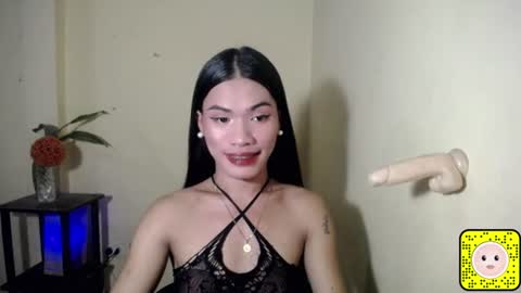 Snapshot of ivy_moorexoxo chatting on 06-23-26, 12:14 Ivy online show from 06-23-26, 12:14