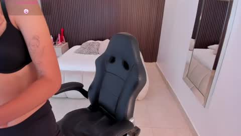 Snapshot of ivy_rosse7 chatting on 08-01-26, 12:37 IVY online show from 08-01-26, 12:37