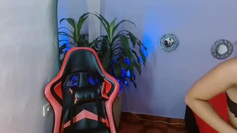 Snapshot of ivy_scorpio chatting on 10-15-25, 06:13 ivy_scorpio online show from 10-15-25, 06:13