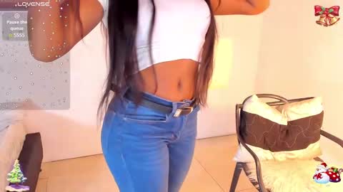 i v y  b l i s s online show from 12-17-24, 04:21