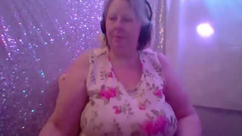 ivyjane3522 online show from 05-03-26, 02:06