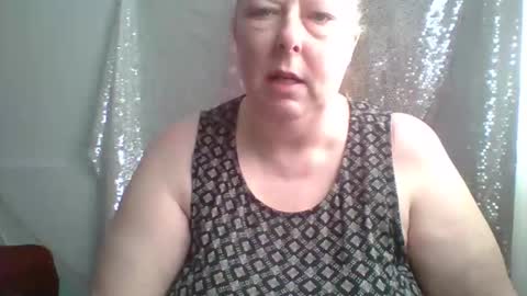 ivyjane3522 online show from 05-17-26, 02:35