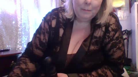 ivyjane3522 online show from 06-14-26, 02:24