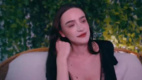 Snapshot of ivyjonson chatting on 11-22-25, 08:08 Miss Ivy online show from 11-22-25, 08:08