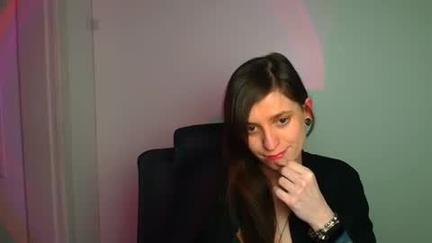 Snapshot of ivynoir_ chatting on 04-02-26, 12:36 Ivy online show from 04-02-26, 12:36