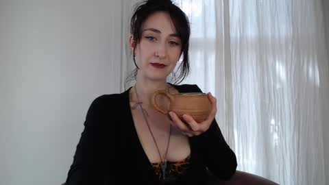 Snapshot of ivyrosiex chatting on 04-03-26, 04:38 Ivy Rosie online show from 04-03-26, 04:38