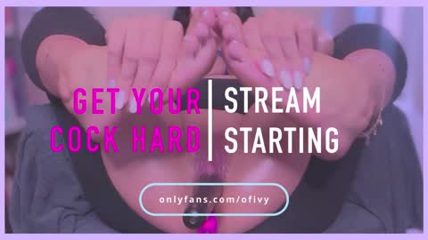 Snapshot of ivyswings chatting on 01-08-25, 11:10 Ivy Swings online show from 01-08-25, 11:10