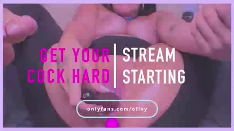 Snapshot of ivyswings chatting on 10-20-25, 10:27 Ivy Swings online show from 10-20-25, 10:27