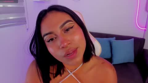Snapshot of ivyy_moon chatting on 09-20-25, 07:48 ivyy_moon online show from 09-20-25, 07:48