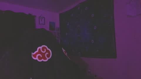 Snapshot of ivyy_sinss chatting on 01-15-26, 01:32 Amiee online show from 01-15-26, 01:32