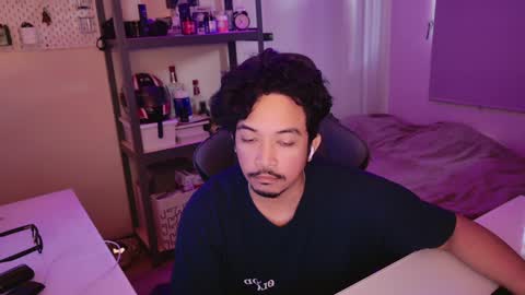 Snapshot of iwasd3nse chatting on 12-21-24, 08:21 iwasd3nse online show from 12-21-24, 08:21