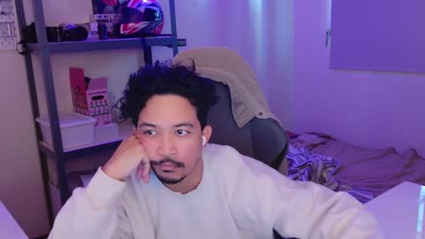 Snapshot of iwasd3nse chatting on 02-04-25, 08:38 iwasd3nse online show from 02-04-25, 08:38