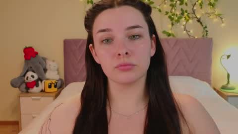 Snapshot of iwi_wi_wi chatting on 06-03-26, 02:33 Daisy online show from 06-03-26, 02:33