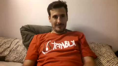 Snapshot of iyoperro chatting on 09-19-25, 05:31 Casandro online show from 09-19-25, 05:31