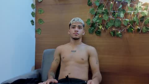 izaack online show from 01-27-25, 09:55