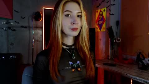 Snapshot of izi_fox chatting on 01-24-25, 09:37 izi online show from 01-24-25, 09:37