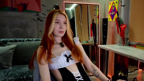 Snapshot of izi_fox chatting on 01-31-25, 03:11 izi online show from 01-31-25, 03:11