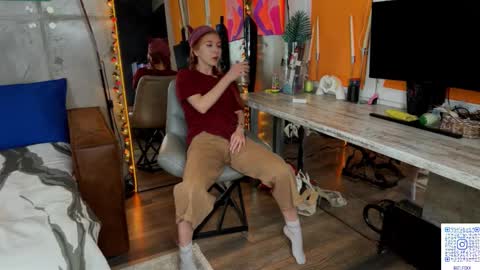 Snapshot of izi_fox chatting on 02-19-26, 04:47 izi online show from 02-19-26, 04:47