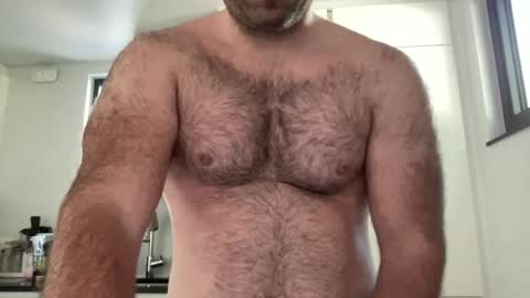 Izylduur online show from 06-18-26, 06:46
