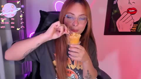 hot izys online show from 02-26-25, 09:16