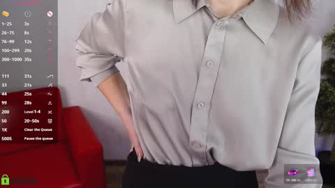 Queen of nylon  Victoria online show from 01-12-26, 05:23