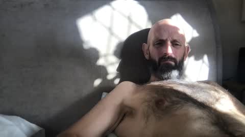 izzysboytoy1 online show from 11-17-25, 12:00