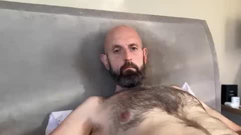izzysboytoy1 online show from 04-29-26, 07:12