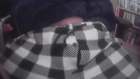 Snapshot of j0lteon_ chatting on 02-15-25, 02:58 Stuart online show from 02-15-25, 02:58