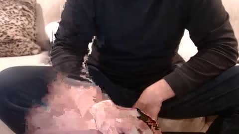 Snapshot of j335129 chatting on 12-19-25, 02:13 James online show from 12-19-25, 02:13