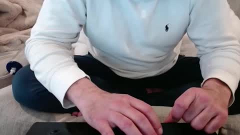 Snapshot of j335129 chatting on 02-14-26, 04:48 James online show from 02-14-26, 04:48