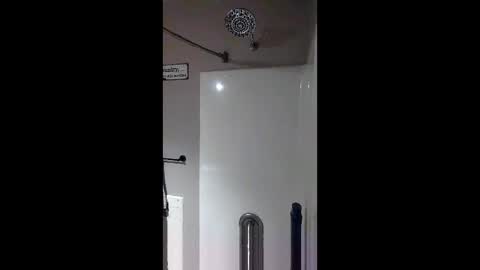 Snapshot of j3usix chatting on 03-16-26, 02:28 wonderbread online show from 03-16-26, 02:28