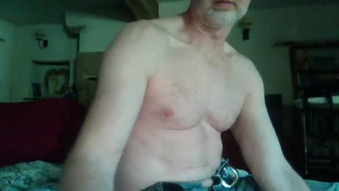 Snapshot of j4ckcock chatting on 07-19-26, 06:17 J4ckcock online show from 07-19-26, 06:17