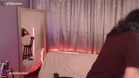 Hey im Jaxxxon check my info     online show from 05-11-26, 12:22