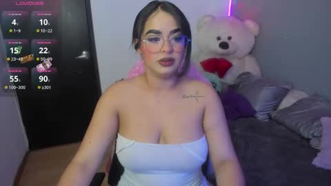 Snapshot of j_abbey chatting on 02-08-26, 02:48 j_abbey online show from 02-08-26, 02:48