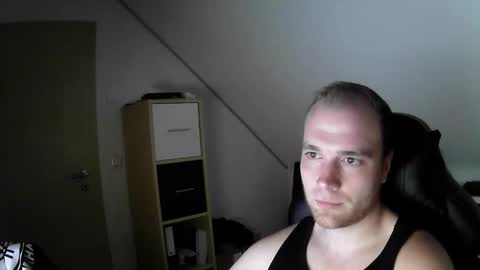 Snapshot of j_german783377 chatting on 10-28-25, 10:12 here4y online show from 10-28-25, 10:12