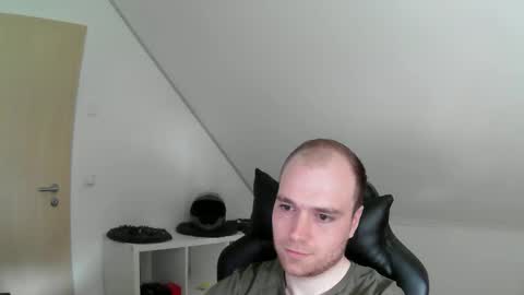 Snapshot of j_german783377 chatting on 04-03-26, 07:50 here4y online show from 04-03-26, 07:50
