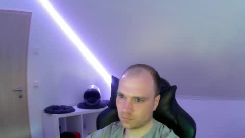 Snapshot of j_german783377 chatting on 04-21-26, 05:50 here4y online show from 04-21-26, 05:50