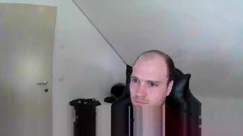 Snapshot of j_german783377 chatting on 05-19-26, 10:21 here4y online show from 05-19-26, 10:21