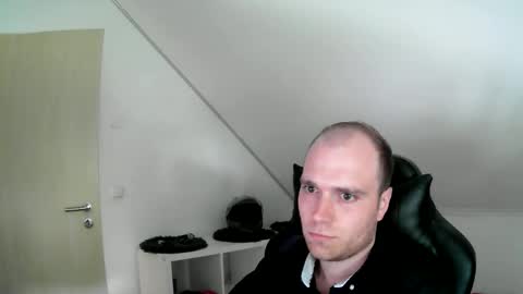 Snapshot of j_german783377 chatting on 06-08-26, 03:34 here4y online show from 06-08-26, 03:34