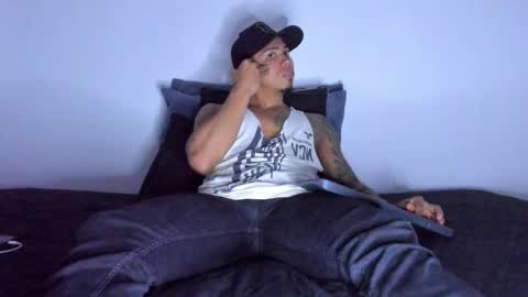 i am juan musiry independent model  online show from 12-17-25, 04:07