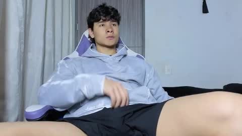 Noah online show from 04-12-26, 02:22