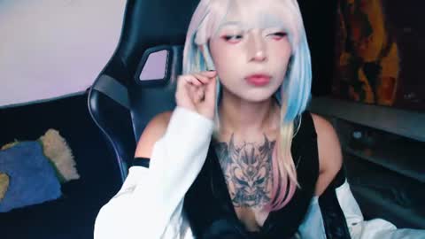 Snapshot of jaadee18 chatting on 06-25-26, 02:33 jade 18 online show from 06-25-26, 02:33