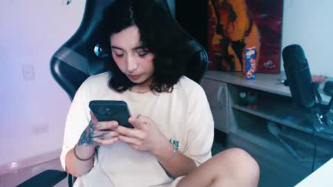 Snapshot of jaadee18 chatting on 07-10-26, 04:28 jade 18 online show from 07-10-26, 04:28